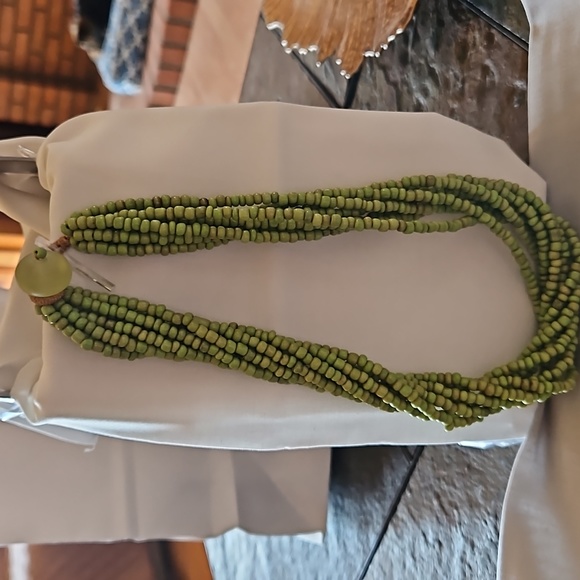 Gorgeous sage green handmade beaded choker. Worn 2xs only. Like new.💚 - Picture 2 of 7